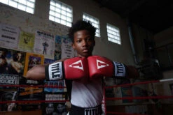 TITLE Boxing USA Boxing Competition Gloves - Elastic -Cheap Boxing Gear Store ACGESRD 5