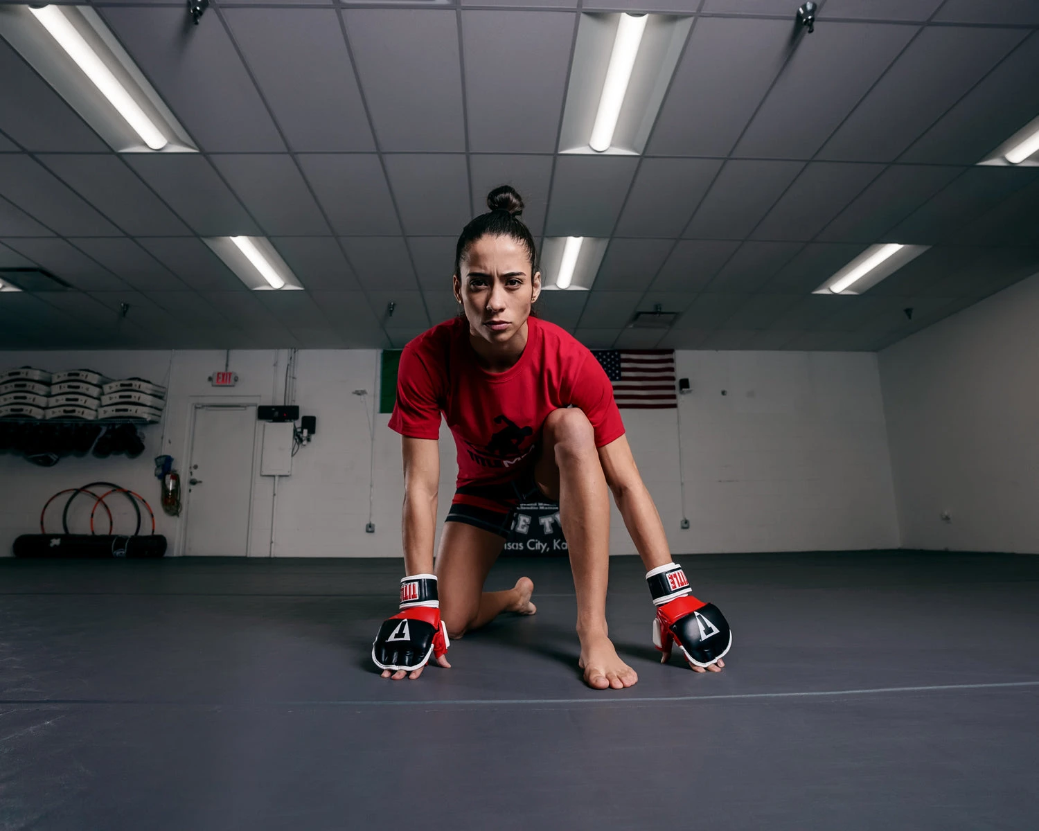 TITLE Classic Wristwrap Heavy Bag Gloves 8 TITLE Classic Wristwrap Heavy Bag Gloves - Image 6