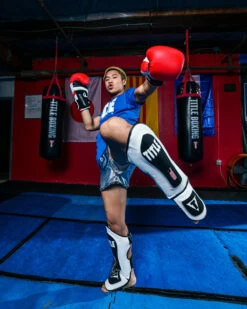 TITLE Boxing Gel Elite Pro Shin & Instep Guards 9 TITLE Boxing Gel Elite Pro Shin & Instep Guards -Cheap Boxing Gear Store GEPSIGBKWH 1