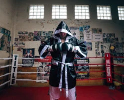 TITLE Boxing Pro Fingertip Robe 2.0 -Cheap Boxing Gear Store TSRF2BKWH 2