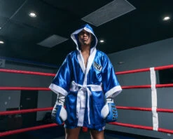 TITLE Boxing Pro Fingertip Robe 2.0 -Cheap Boxing Gear Store TSRF2BLWH 1