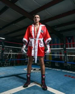 TITLE Boxing Pro Fingertip Robe 2.0 -Cheap Boxing Gear Store TSRF2RDWH 1